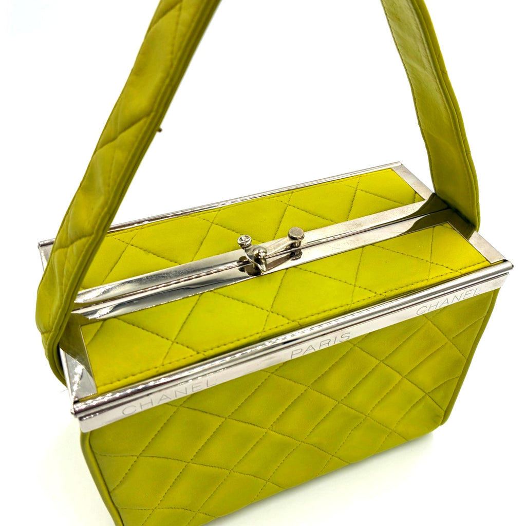 Vintage Matelassé Lamb Skin CC Hand Bag 77
