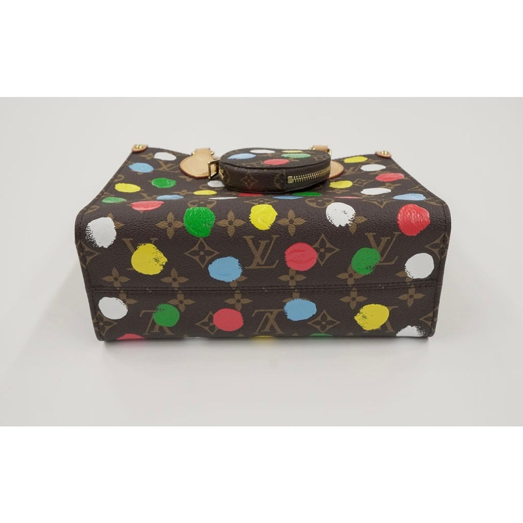 LV X Yayoi Kusama Monogram Dots On The Go PM Multicolor