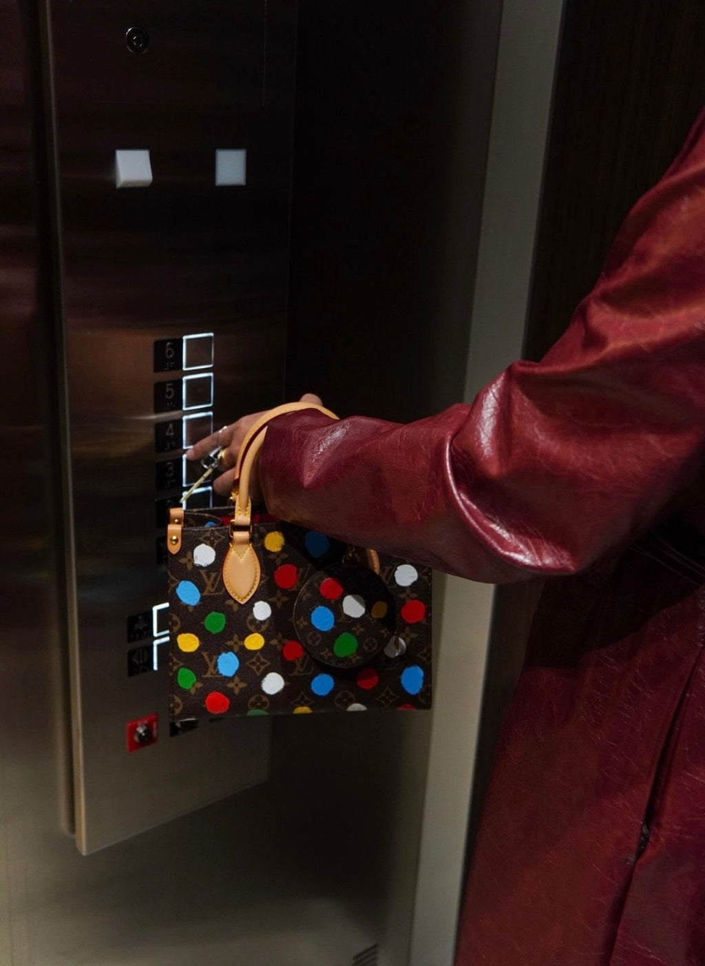 LV X Yayoi Kusama Monogram Dots On The Go PM Multicolor