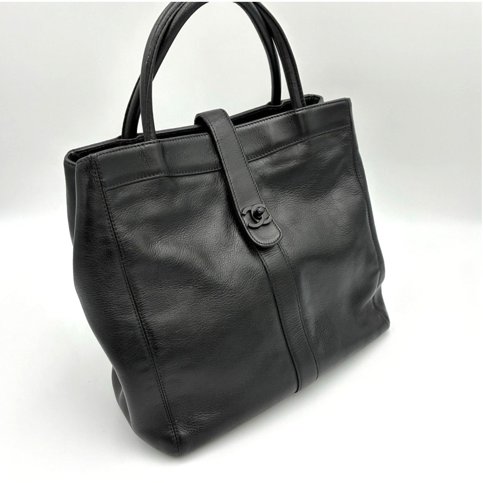 Vintage 1997 Caviar Leather CC Black Tote Bag
