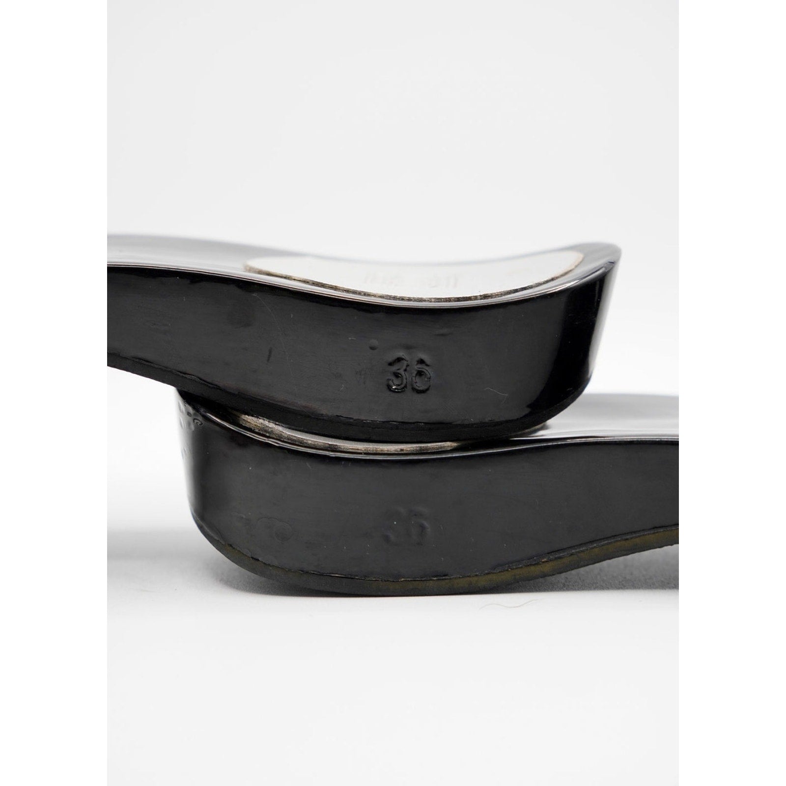 Vintage Grey & White CC Slides